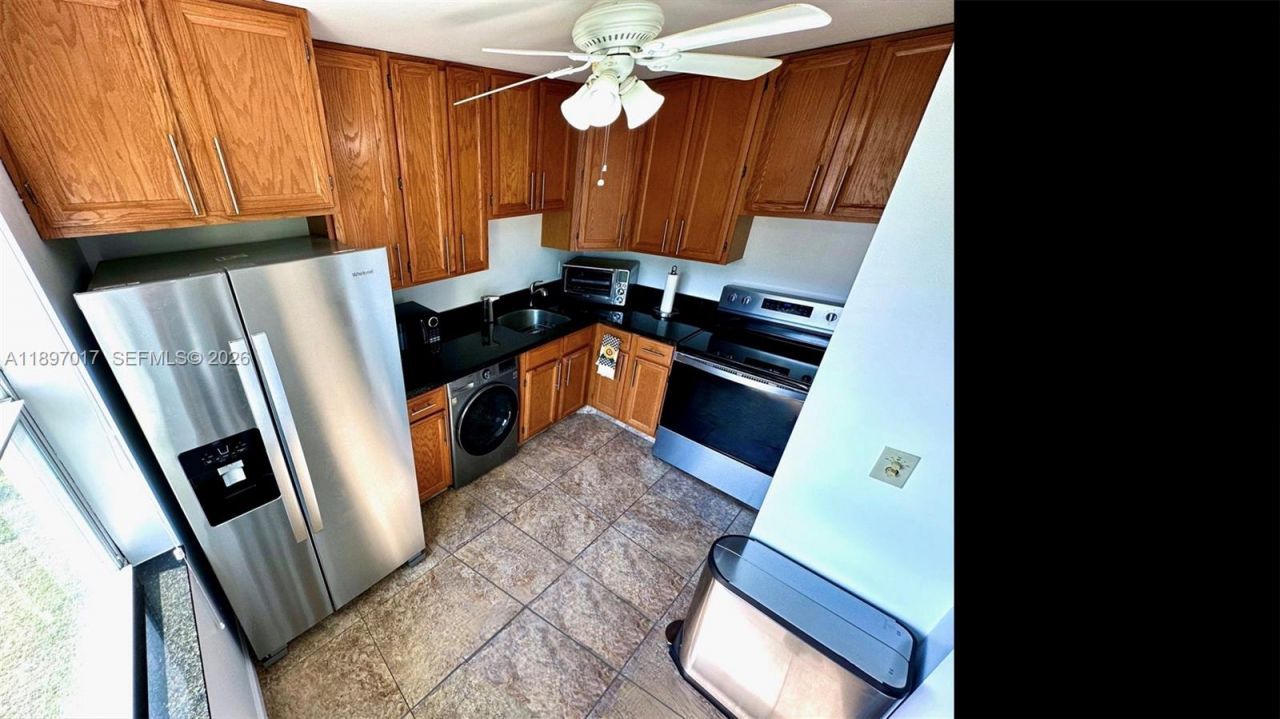 35 Colonial Club Dr, Unit 203, Boynton Beach, FL 33435 Photo