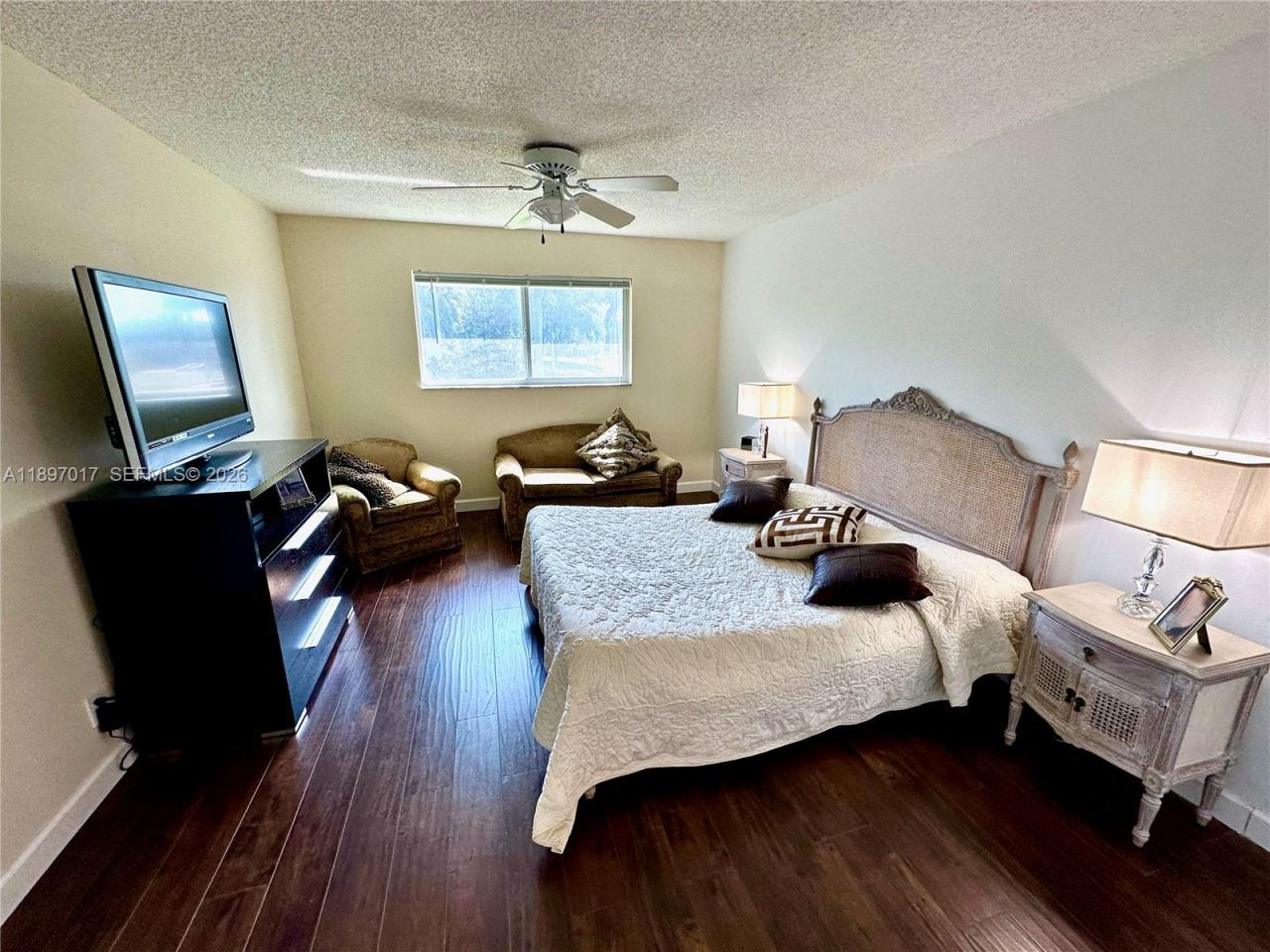 35 Colonial Club Dr, Unit 203, Boynton Beach, FL 33435 Photo