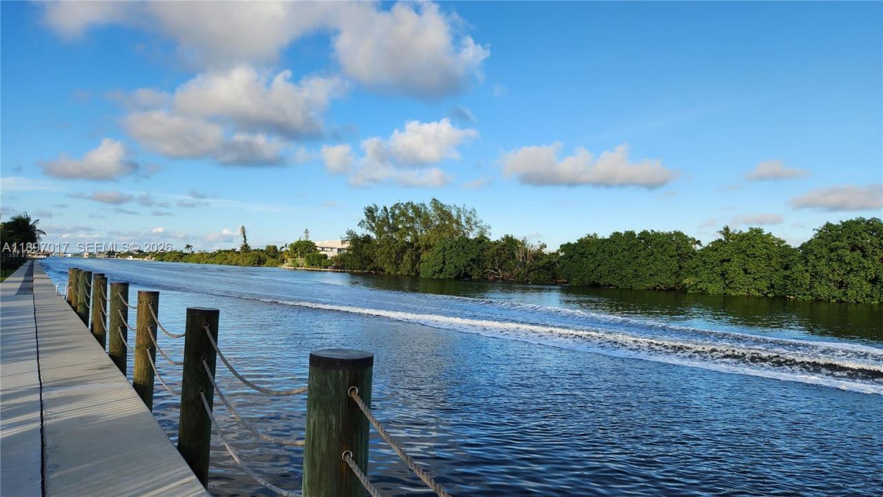 35 Colonial Club Dr, Unit 203, Boynton Beach, FL 33435 Photo