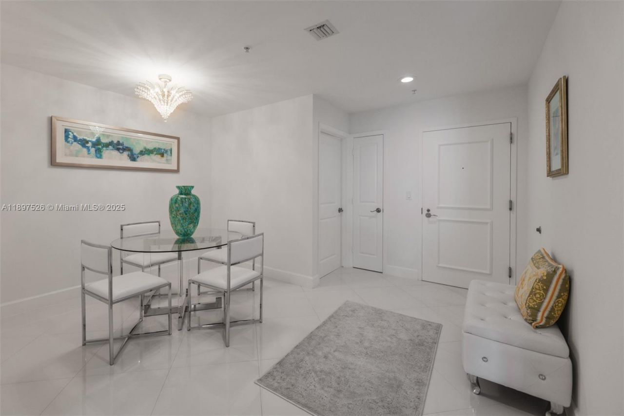 1945 S Ocean Dr, Unit 1909, Hallandale Beach, FL 33009 Photo