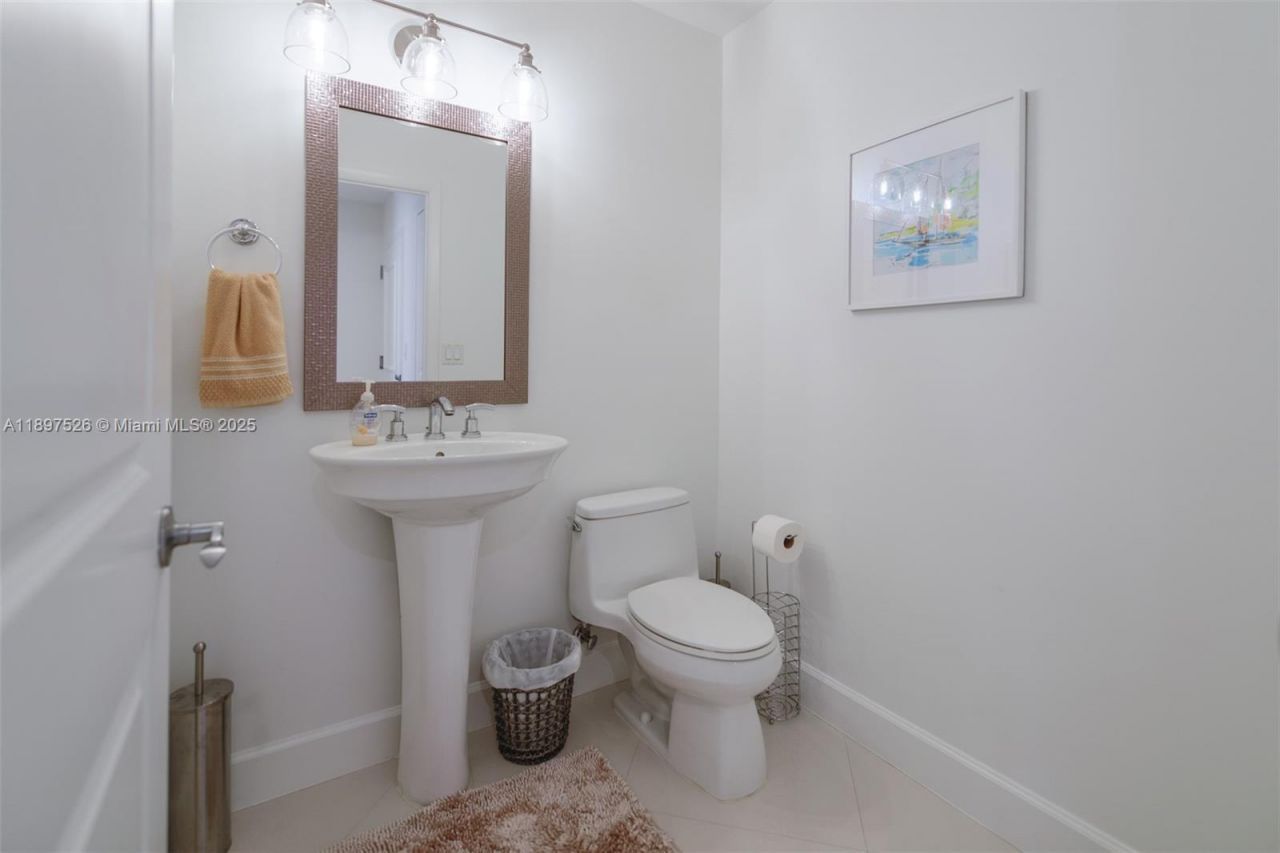 1945 S Ocean Dr, Unit 1909, Hallandale Beach, FL 33009 Photo