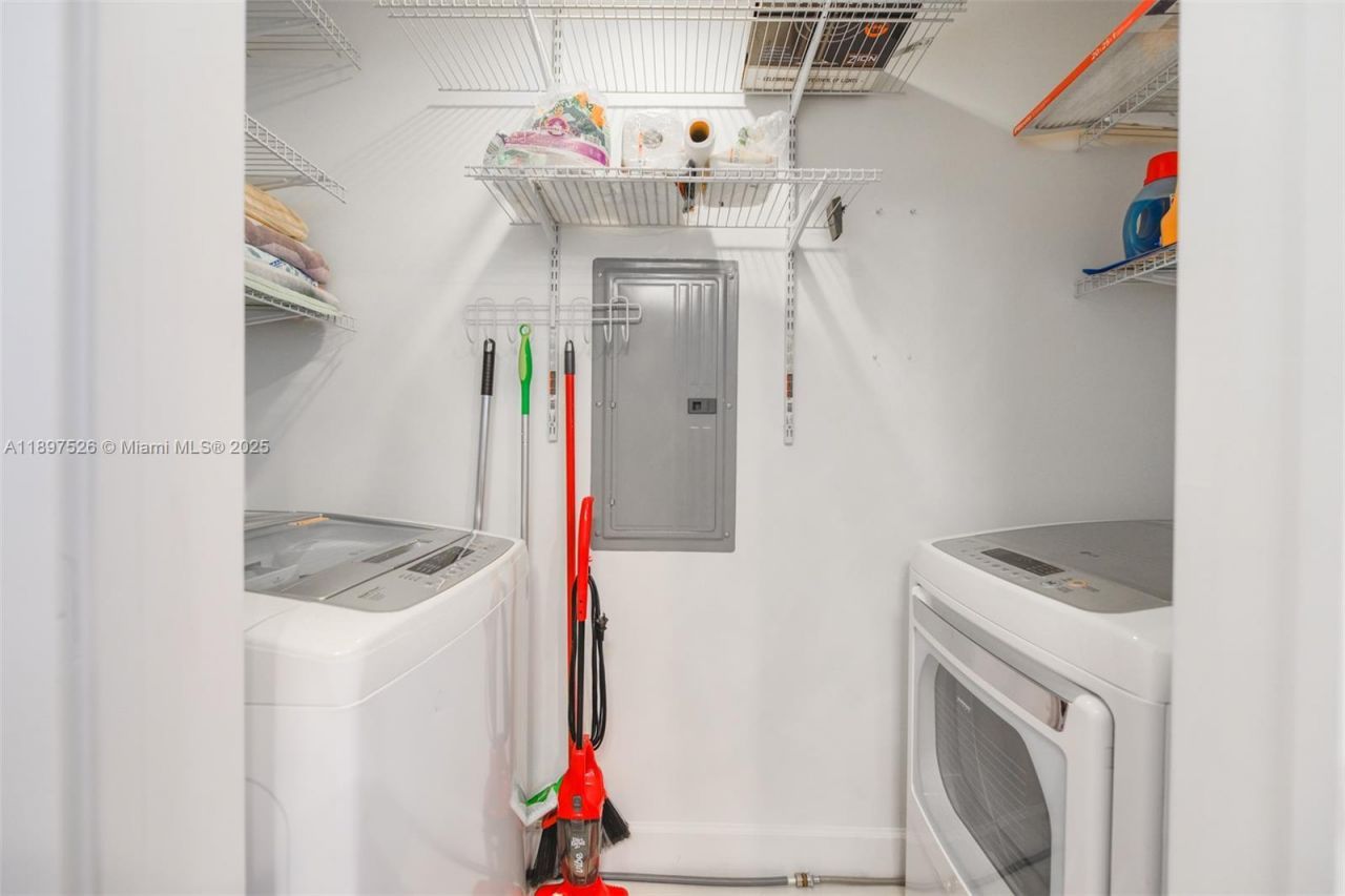 1945 S Ocean Dr, Unit 1909, Hallandale Beach, FL 33009 Photo