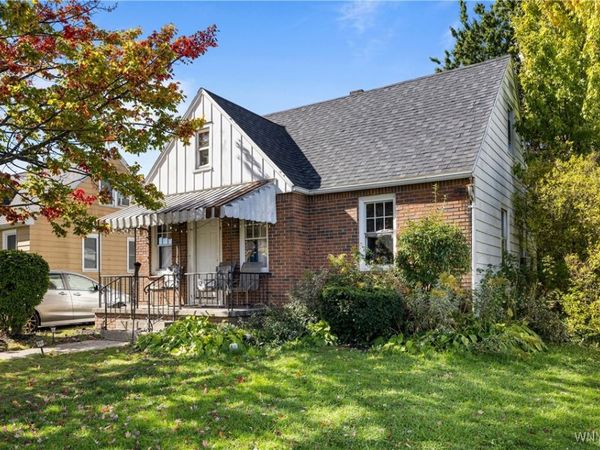 120 Leonard Post Drive, Buffalo, NY 14211