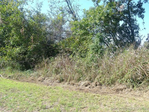 627 Tinker Avenue, Pawhuska, OK 74056