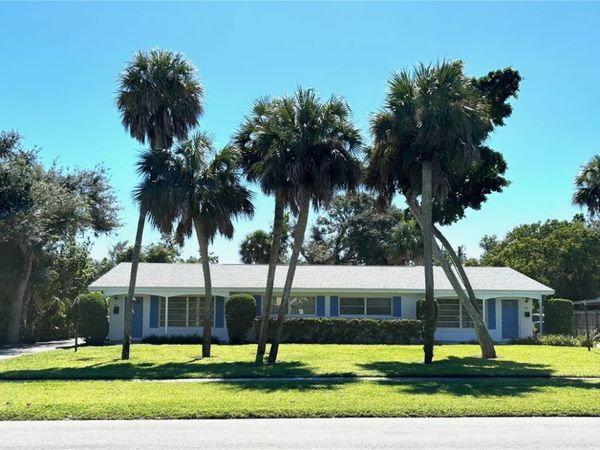 566-576 Azalea Lane, Vero Beach, FL 32963