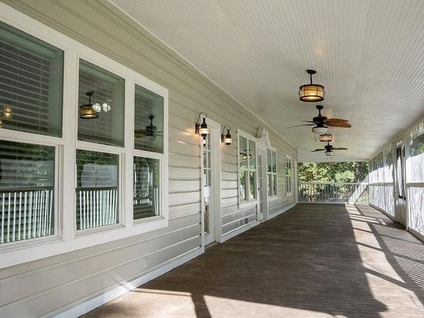 213 County Road 2320, Telephone, TX 75488