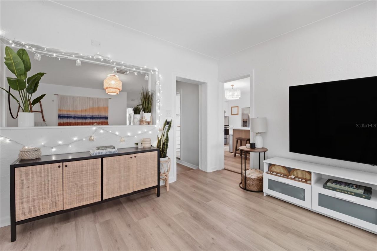 1433 27th Avenue S, Saint Petersburg, FL 33705 Photo