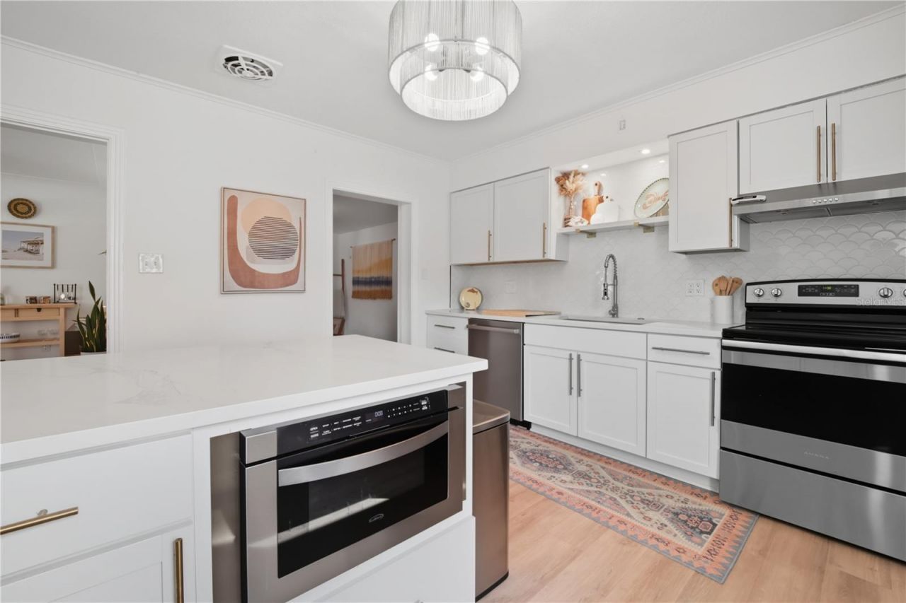 1433 27th Avenue S, Saint Petersburg, FL 33705 Photo