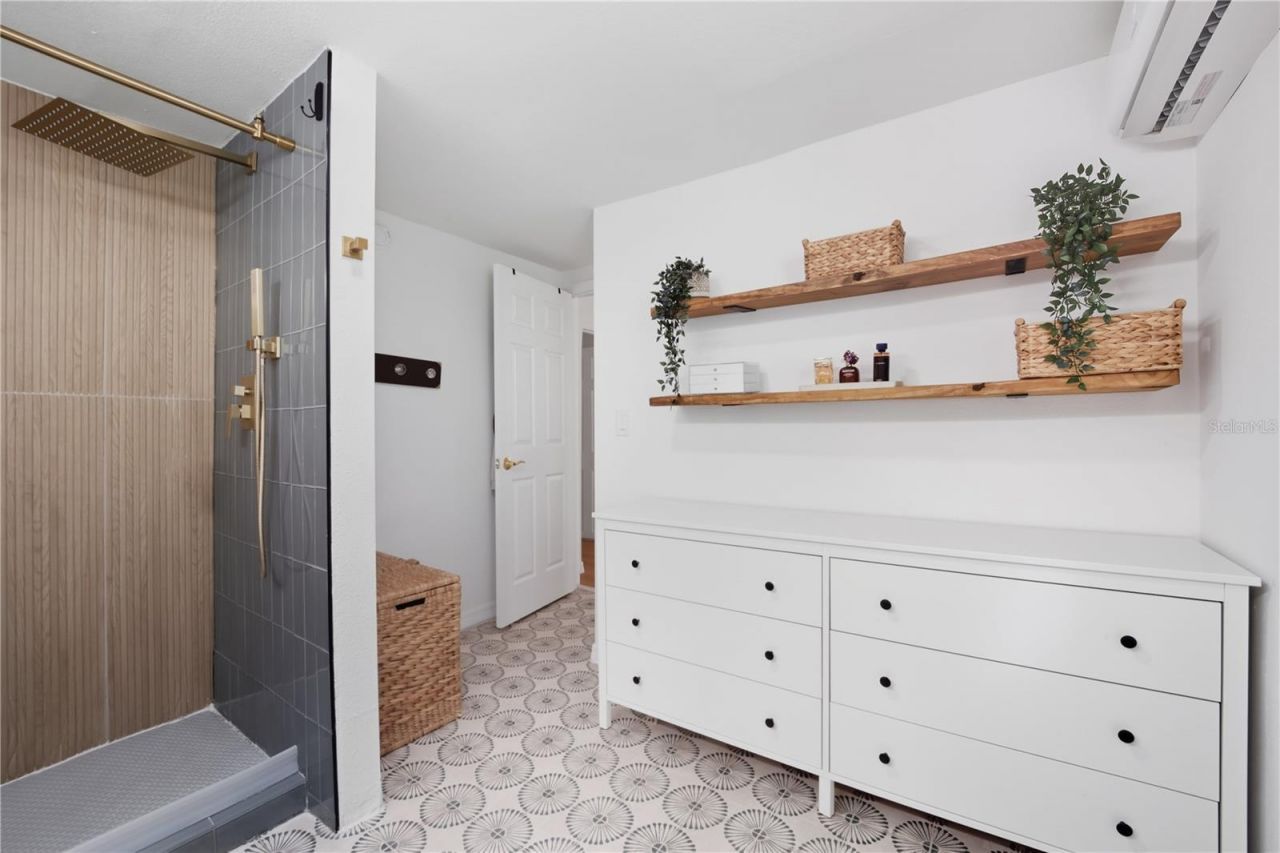 1433 27th Avenue S, Saint Petersburg, FL 33705 Photo