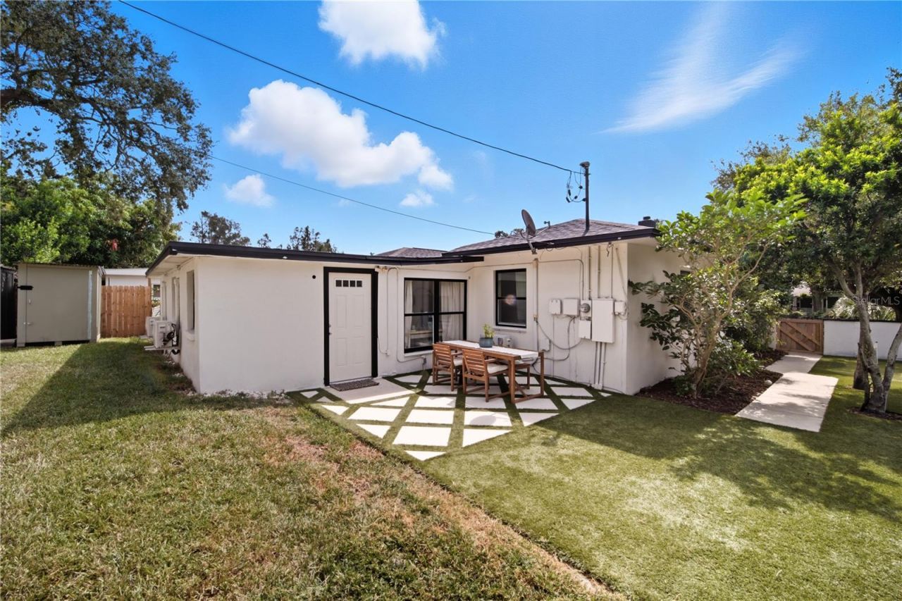 1433 27th Avenue S, Saint Petersburg, FL 33705 Photo