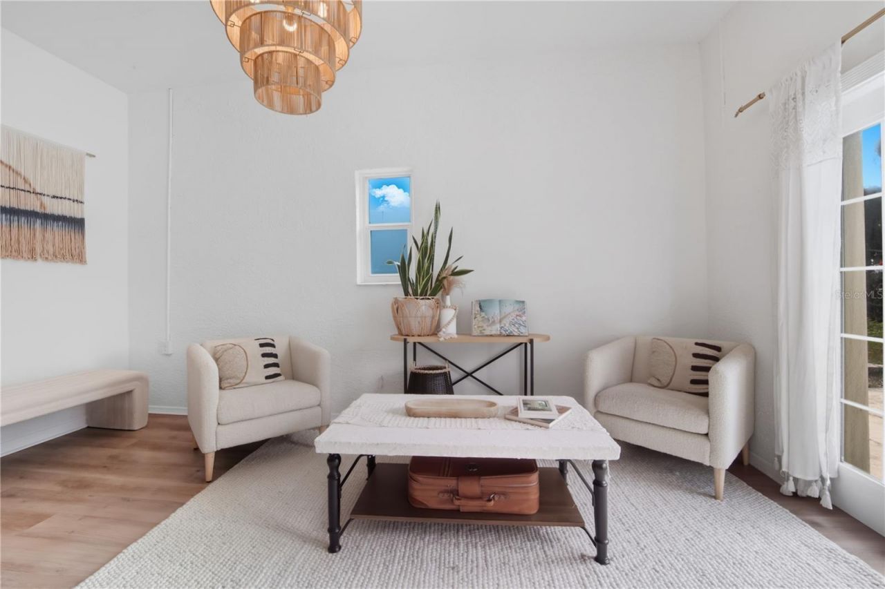 1433 27th Avenue S, Saint Petersburg, FL 33705 Photo