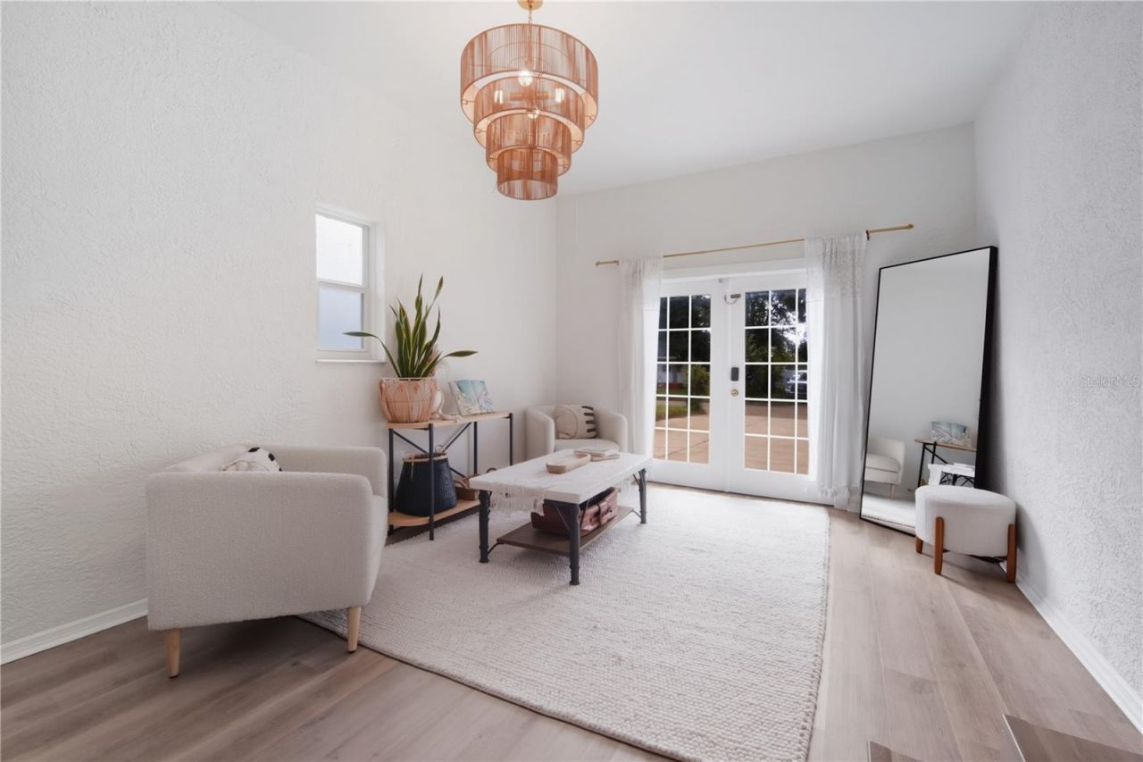 1433 27th Avenue S, Saint Petersburg, FL 33705 Photo