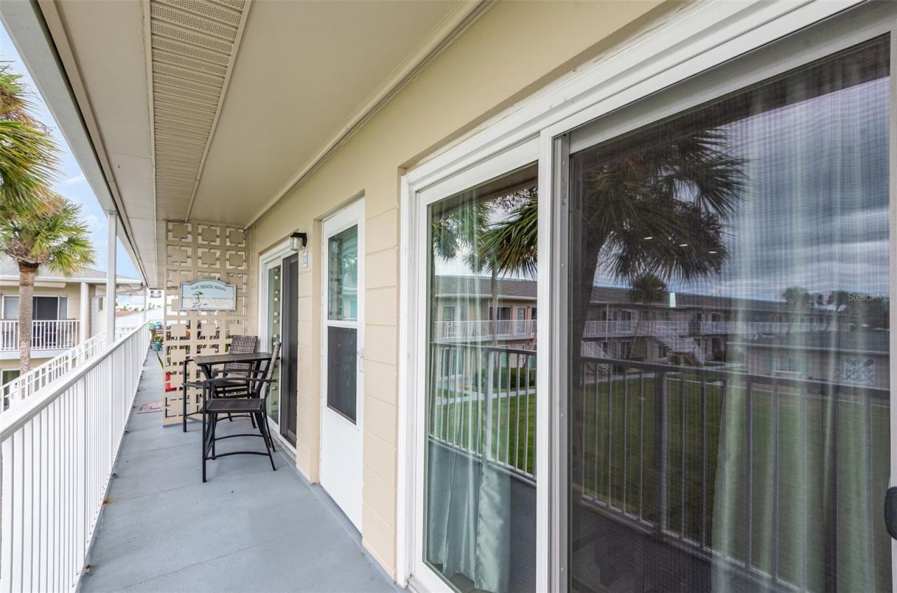 335 N Causeway, Unit D22, New Smyrna Beach, FL 32169 Photo