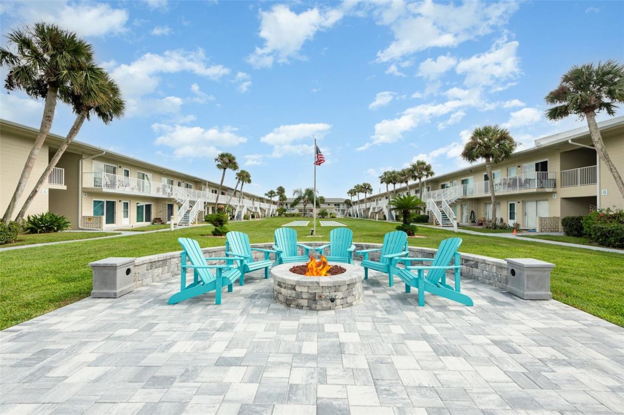 335 N Causeway, Unit D22, New Smyrna Beach, FL 32169 Photo