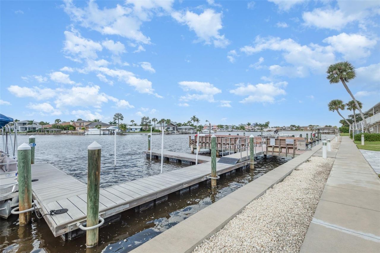 335 N Causeway, Unit D22, New Smyrna Beach, FL 32169 Photo