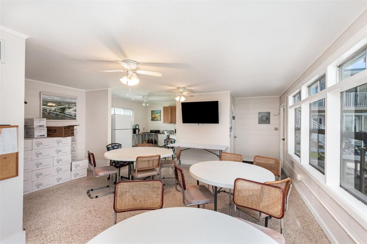 335 N Causeway, Unit D22, New Smyrna Beach, FL 32169 Photo