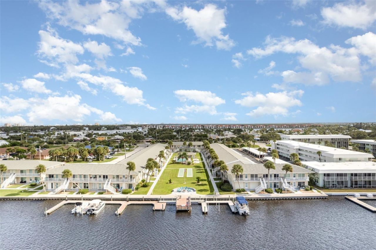 335 N Causeway, Unit D22, New Smyrna Beach, FL 32169 Photo