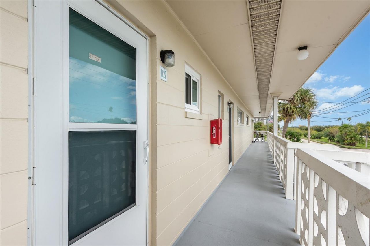 335 N Causeway, Unit D22, New Smyrna Beach, FL 32169 Photo