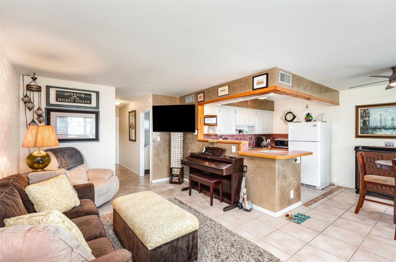 335 N Causeway, Unit D22, New Smyrna Beach, FL 32169 Photo