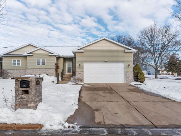 100 Jennifer Circle, Mount Horeb, WI 53572