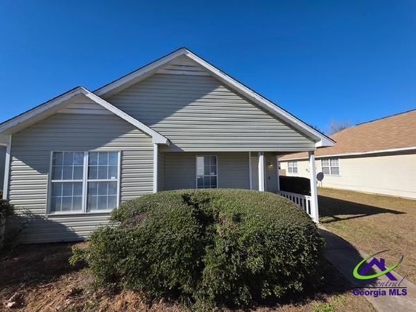 302 Kensington Circle, Warner Robins, GA 31093