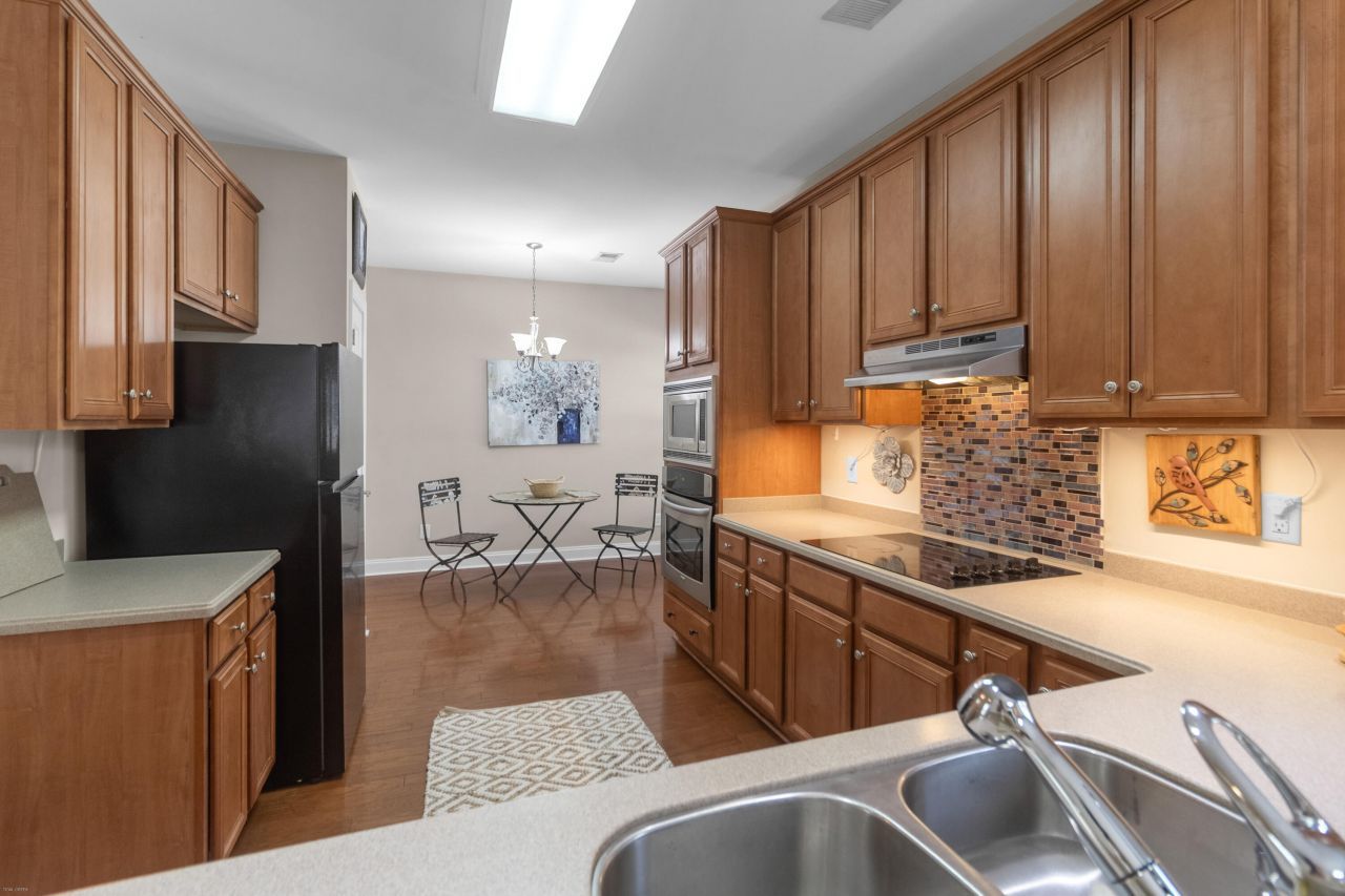 2676 Hanford Mills Lane Photo 9