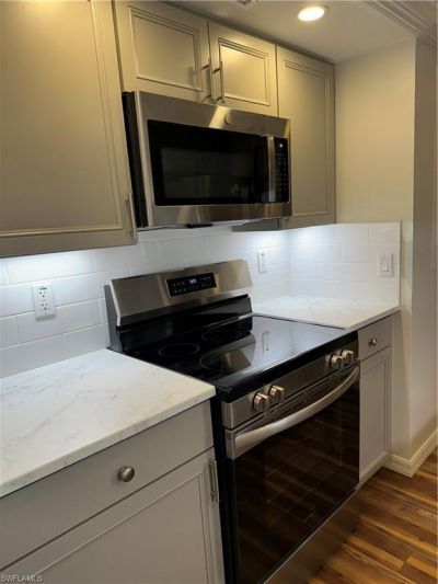 1300 Gulf Shore Blvd N, Unit 304, Naples, FL 34102 Photo