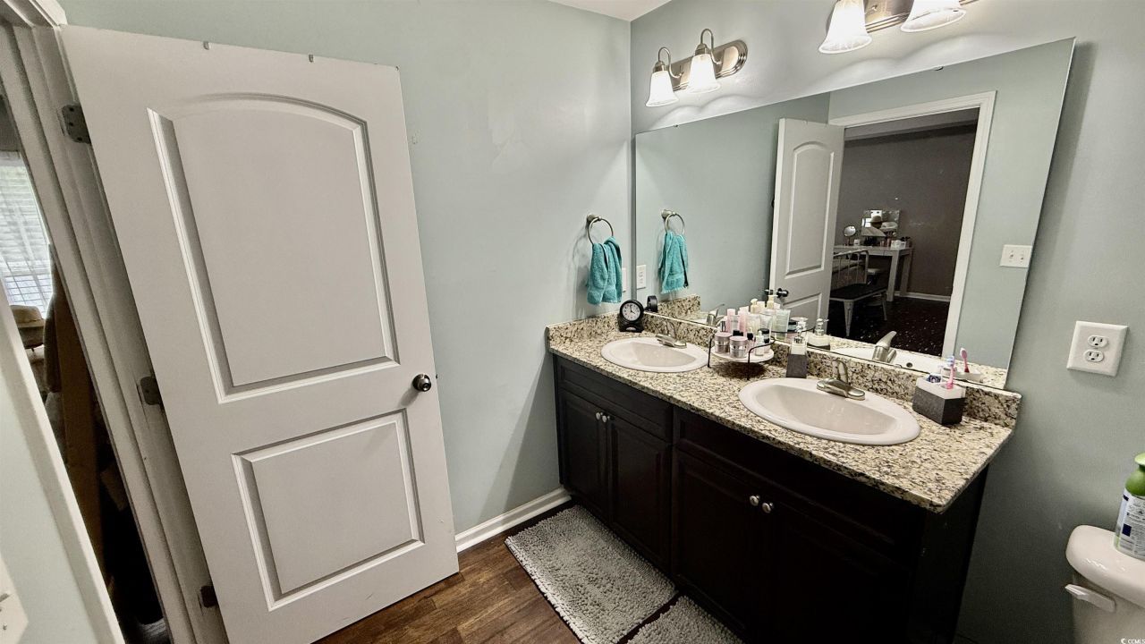 1879 Ackerrose Dr. Photo 15