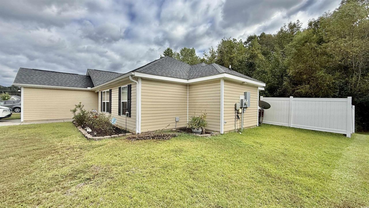 1879 Ackerrose Dr. Photo 25