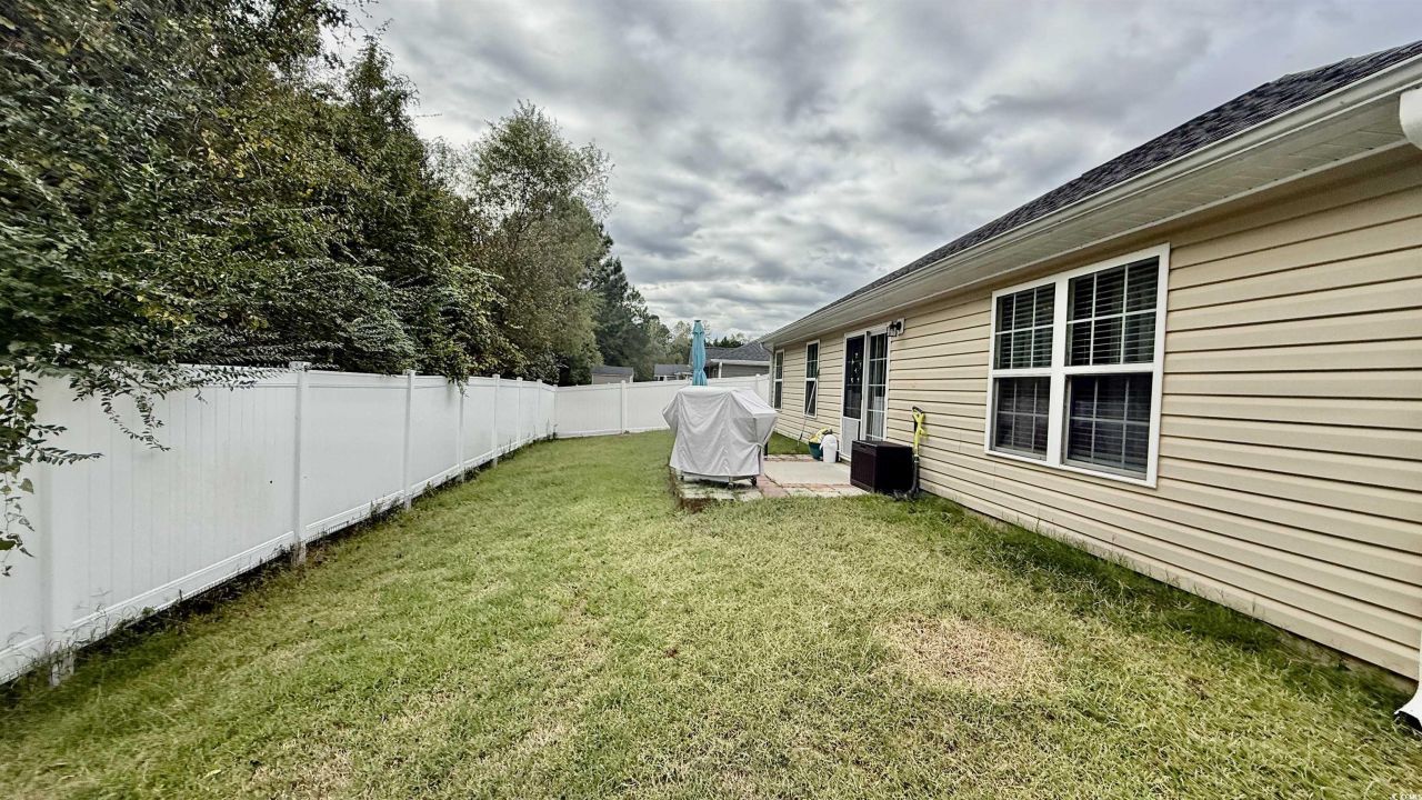 1879 Ackerrose Dr. Photo 29