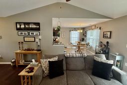 1879 Ackerrose Dr. photo 4