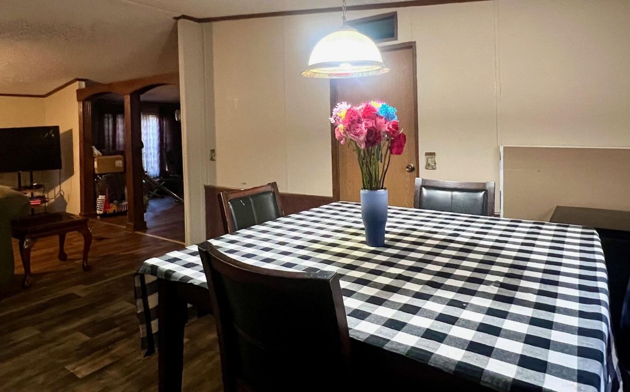 1159 Challenger Court Photo 5