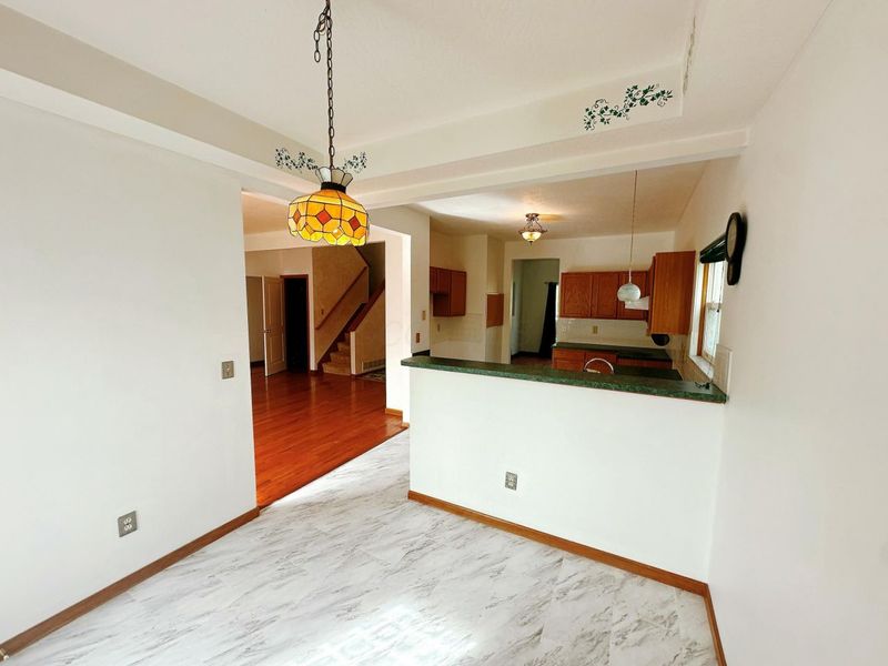 7568 Park Bend Court, Westerville, OH 43082 Photo 6