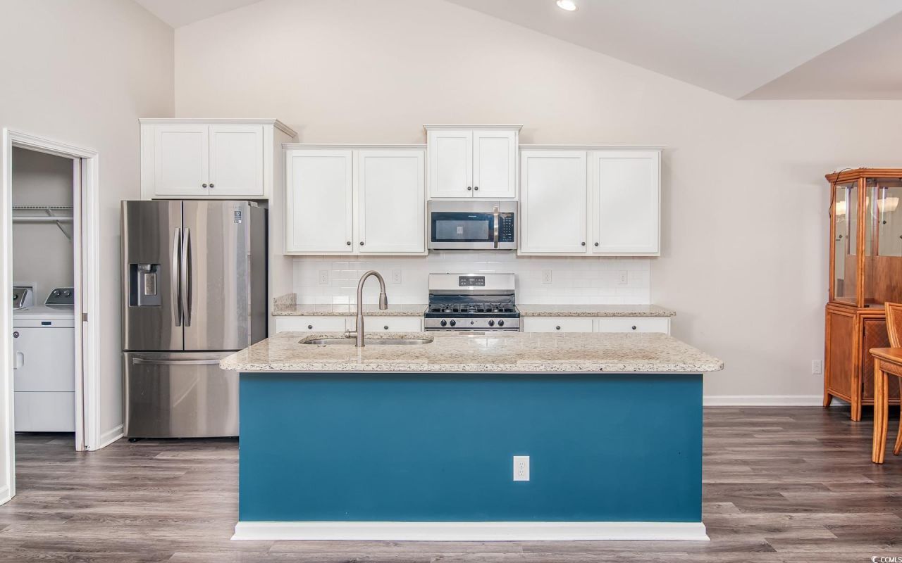 531 Charlton Blvd. Photo 9