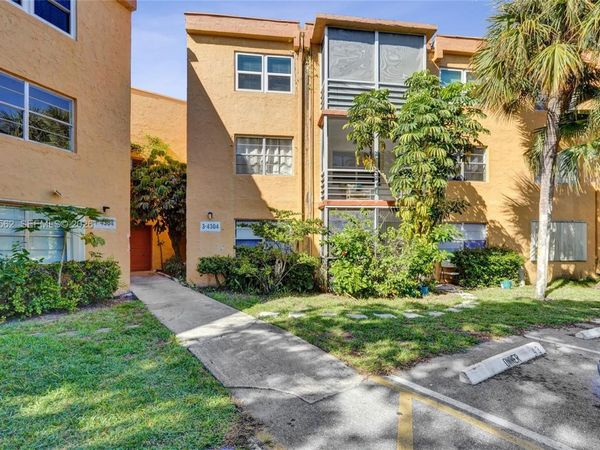 4314 NW 9th Ave, Unit 3-3D, Deerfield Beach, FL 33064