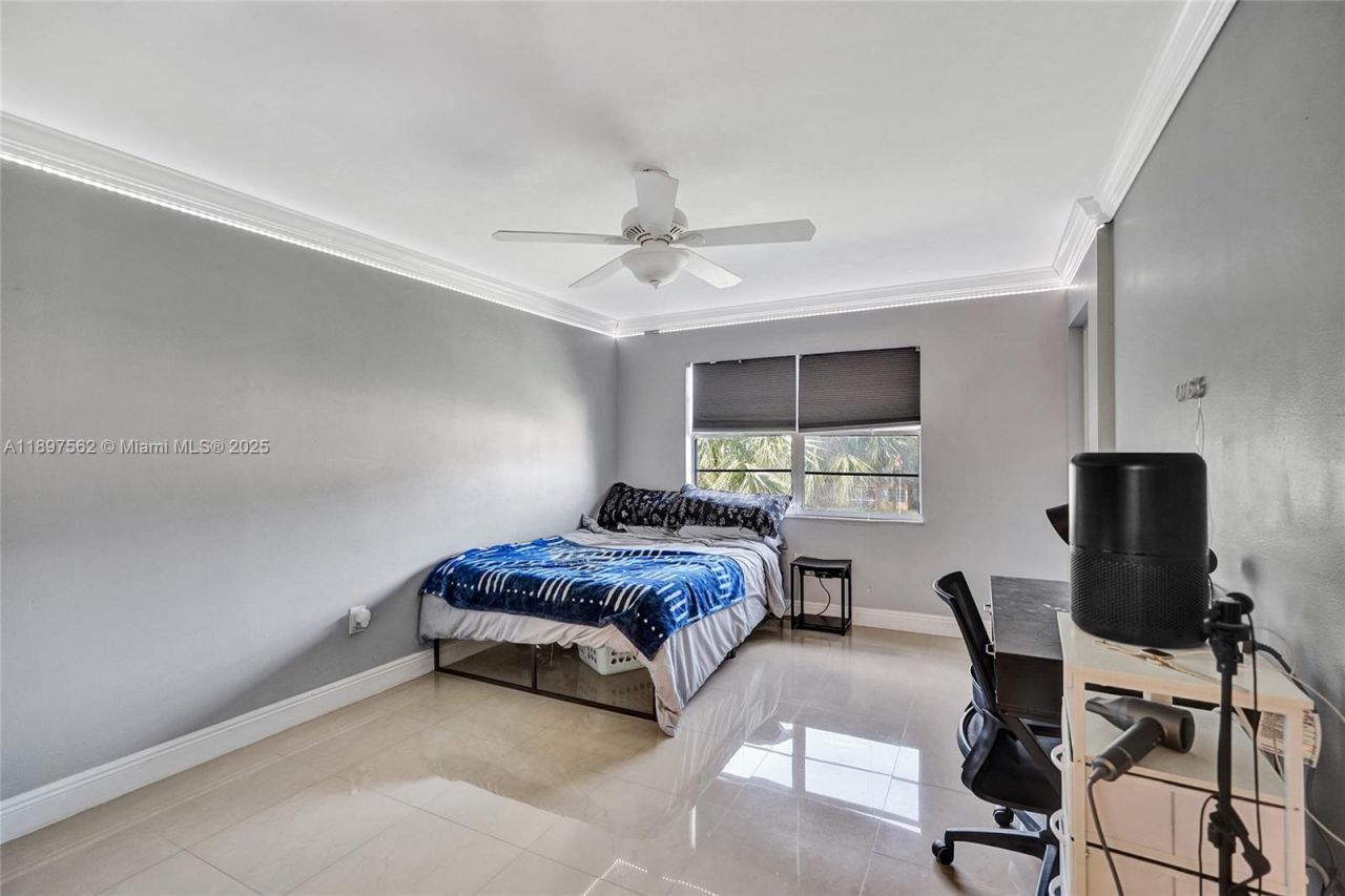 4314 NW 9th Ave, Unit 3-3D, Deerfield Beach, FL 33064 Photo