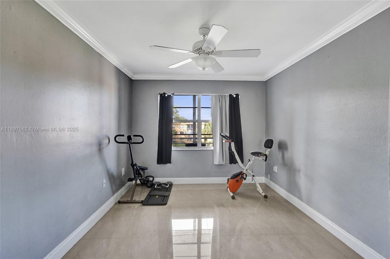 4314 NW 9th Ave, Unit 3-3D, Deerfield Beach, FL 33064 Photo