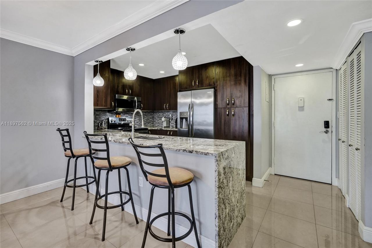 4314 NW 9th Ave, Unit 3-3D, Deerfield Beach, FL 33064 Photo