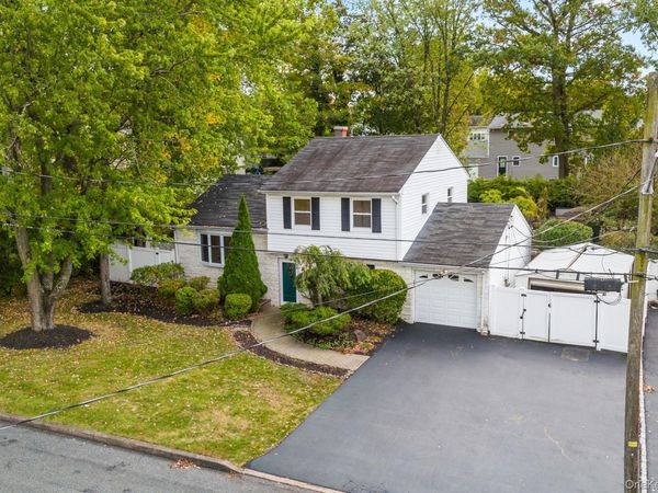 3 Hollis Street, Orangeburg, NY 10962