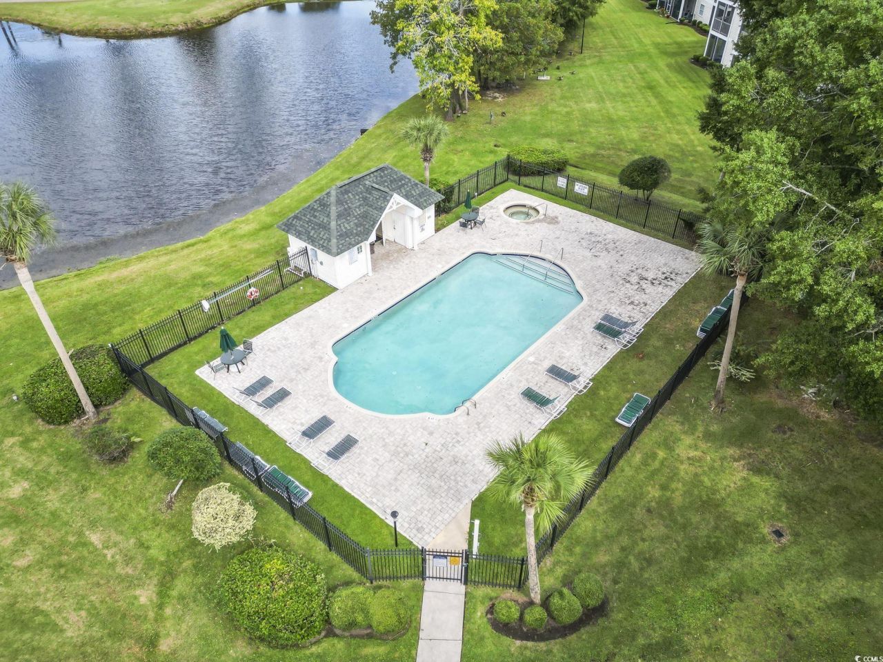 553 White River Dr. Photo 39