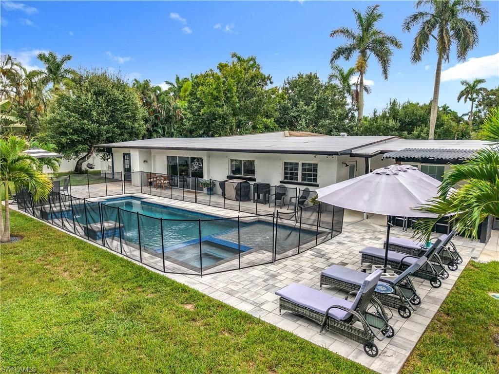 1325 Caloosa Vista Rd, Fort Myers, FL 33901 Photo