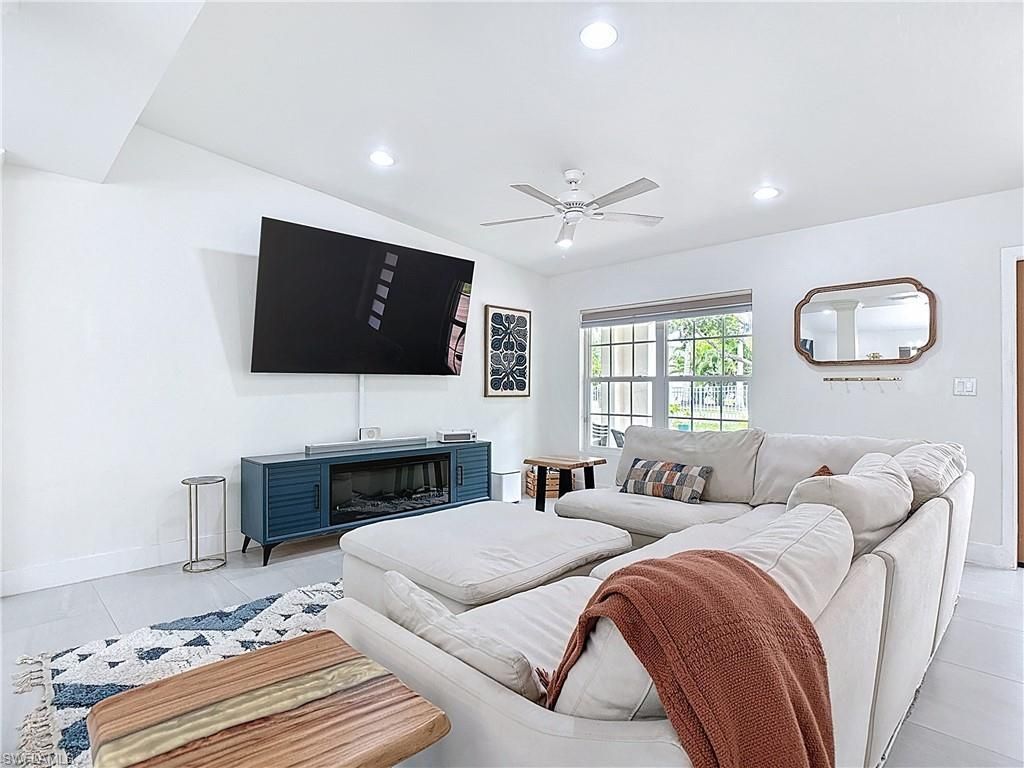 1325 Caloosa Vista Rd, Fort Myers, FL 33901 Photo