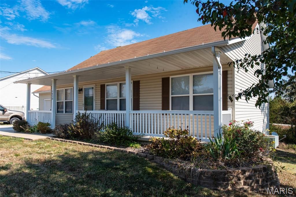 1420 Sandpiper Drive, Saint Clair, MO 63077 Main Photo