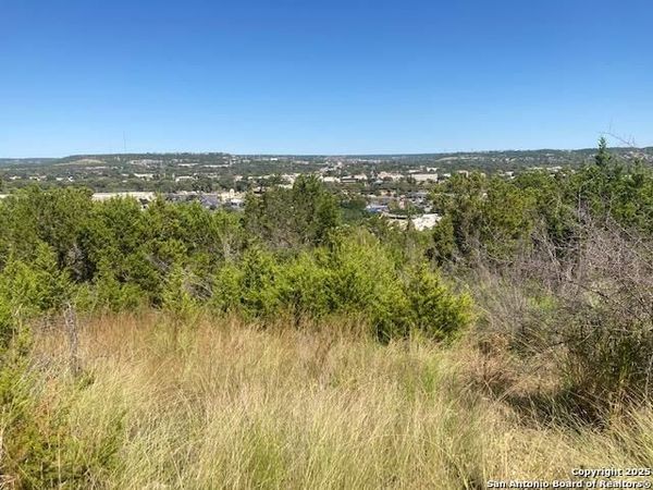 200 Lehmann, Kerrville, TX 78028
