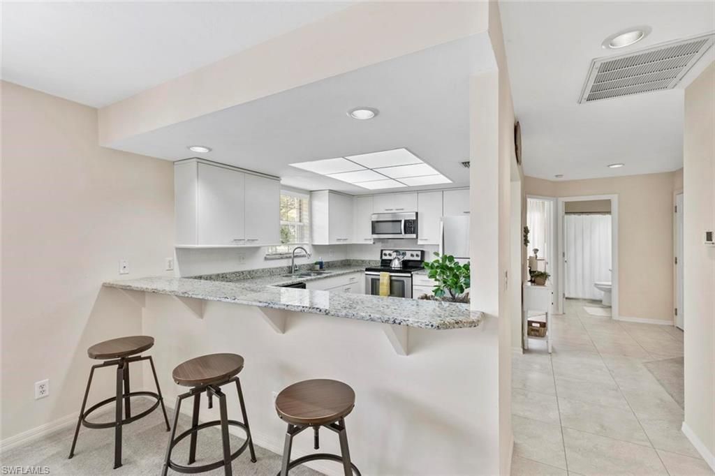 6680 Ilex Cir, Unit 3D, Naples, FL 34109 Photo