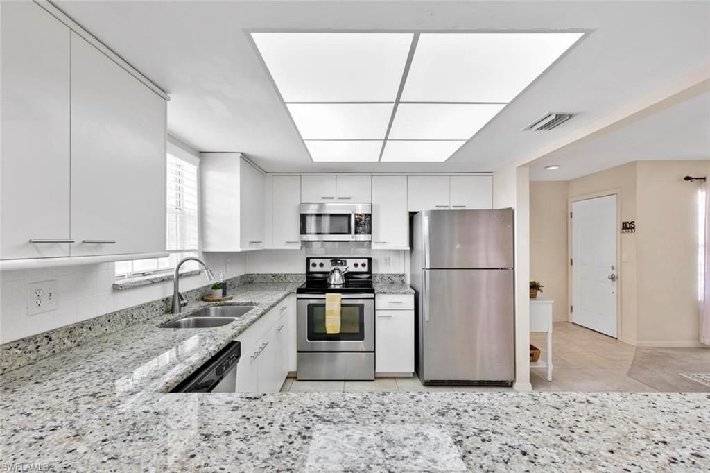 6680 Ilex Cir, Unit 3D, Naples, FL 34109 Photo