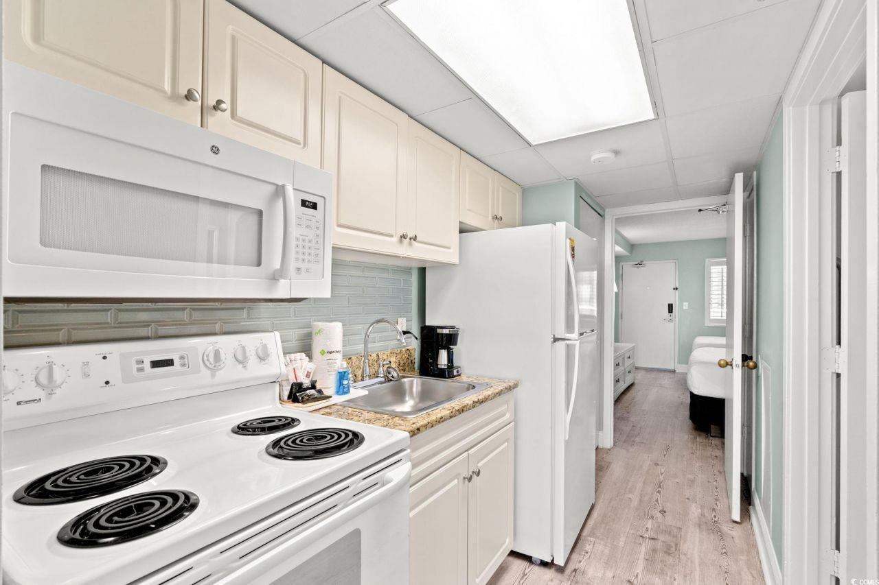 201 N 77th Ave. N Photo 10