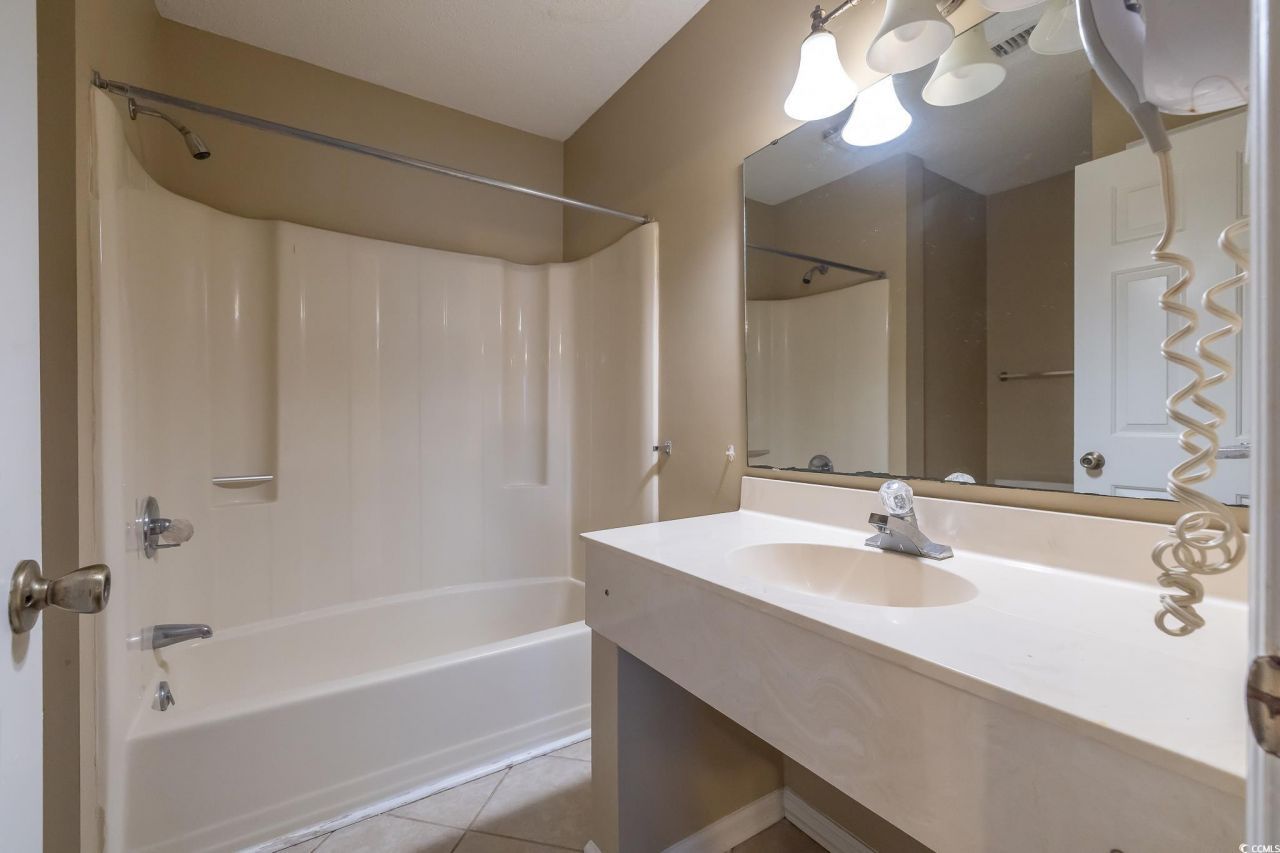 209 Double Eagle Dr. Photo 17