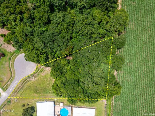 909 Oakcrest Drive , New Iberia, LA 70563