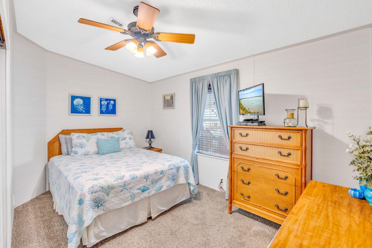 91 Sirius Lane, Geiger, FL 33040 Photo